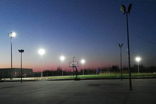 Proyecto de iluminación del mástil alto del estadio Jiuquan