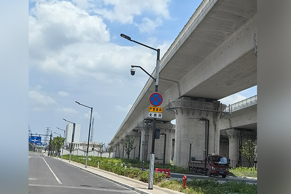 Proyecto de iluminación vial y seguridad vial para secciones no relacionadas con el ferrocarril de la estación de tren oeste de Hangzhou