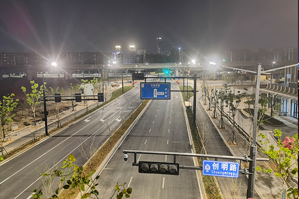 Proyecto de iluminación vial y seguridad vial para secciones no relacionadas con el ferrocarril de la estación de tren oeste de Hangzhou